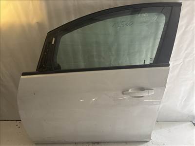 13560 Opel Astra J   Bal első Ajtó Fehér