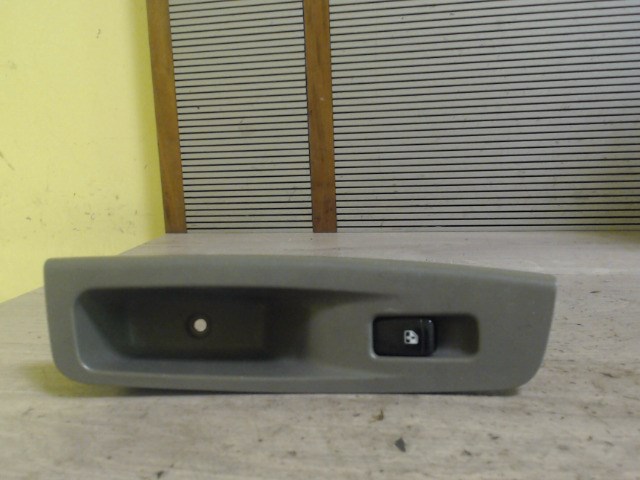 CHEVROLET NUBIRA 03-10 Jobb hátsó ablakemelő kapcsoló 1. kép