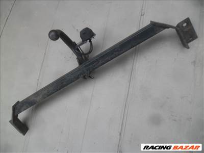 Nissan Primera II P11 vonóhorog