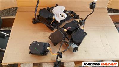 Volvo 30733779 S40 V50 C30 C70 fűtés állító motor 