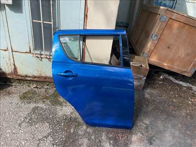 SUZUKI SWIFT IV FZ, NZ Jobb hátsó Ajtó (Részeivel) 016522