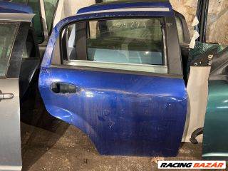 Fiat Grande Punto FIAT GRANDE PUNTO Jobb hátsó Ajtó (Részeivel)