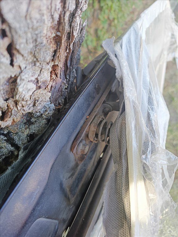 Land Rover Freelander Facelift, Motorháztető zárr 4. kép