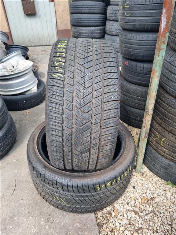  305/3521" újszerű Pirelli Scorpion Winter téli gumi 2db  3. kép