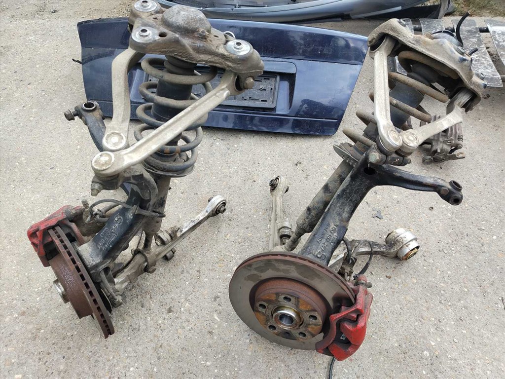 Audi A4 (B5 - 8D) bal első komplett futómű, jobb első komplett futómű  1. kép