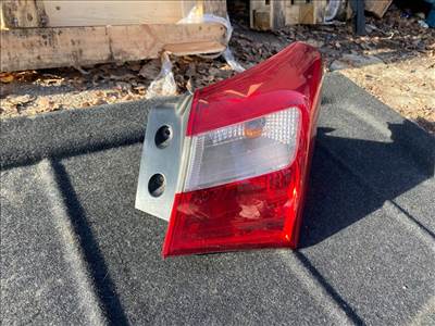 HYUNDAI i30 GD Jobb Külső Hátsó Lámpa