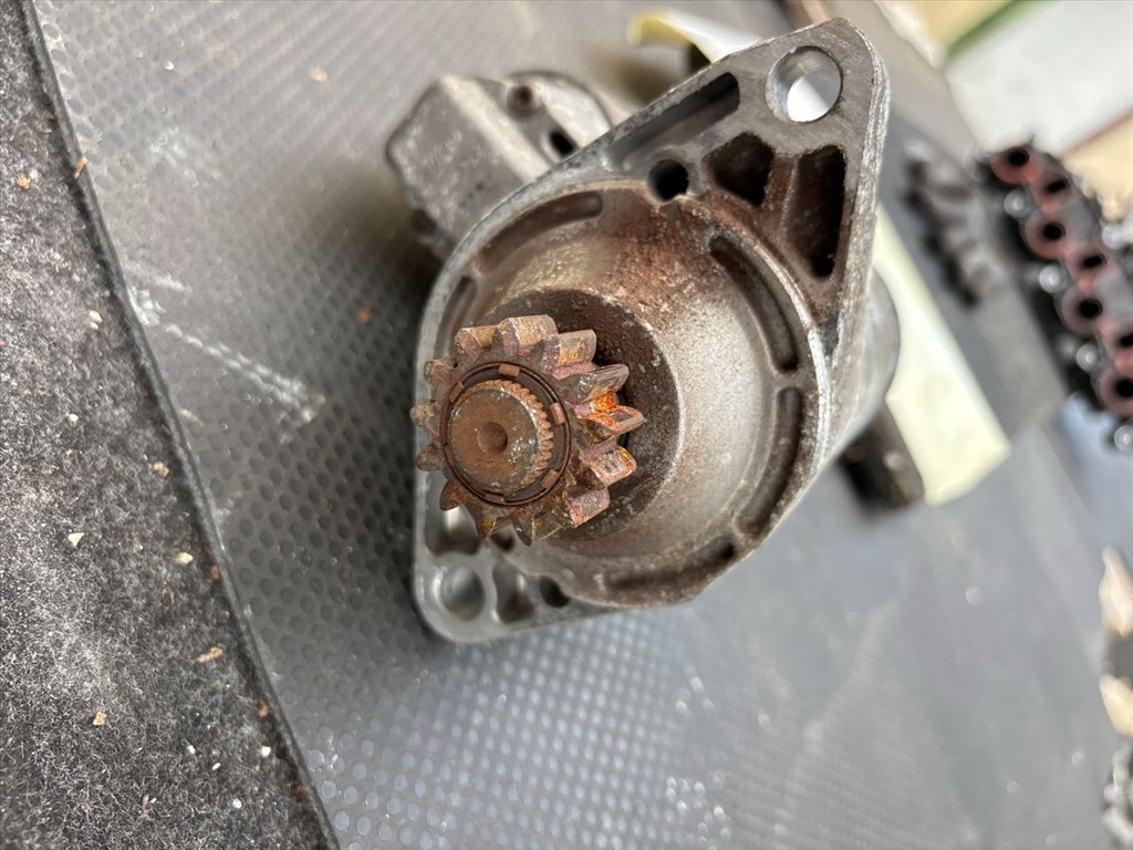 AUDI Q3 8U Önindító 017876 2. kép