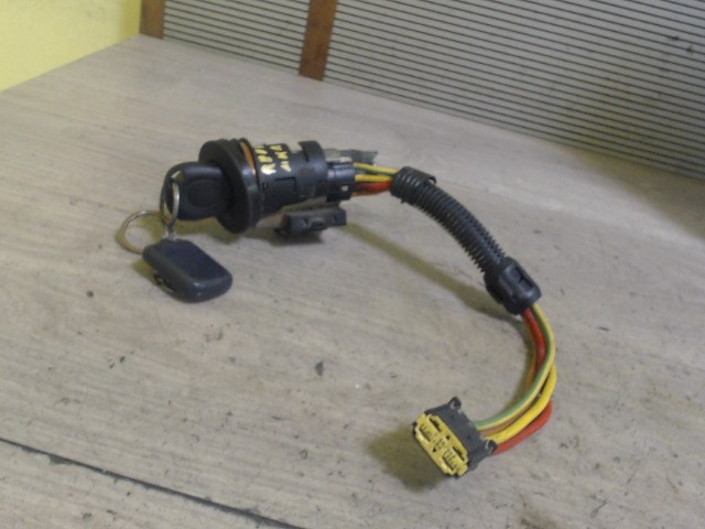 RENAULT MEGANE 95-99 Gyújtáskapcsoló 1. kép