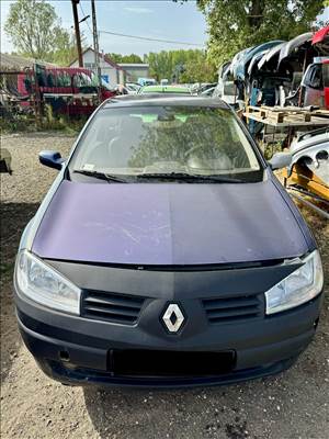 Renault Mégane II 1.6 12V bontott alkatrészei