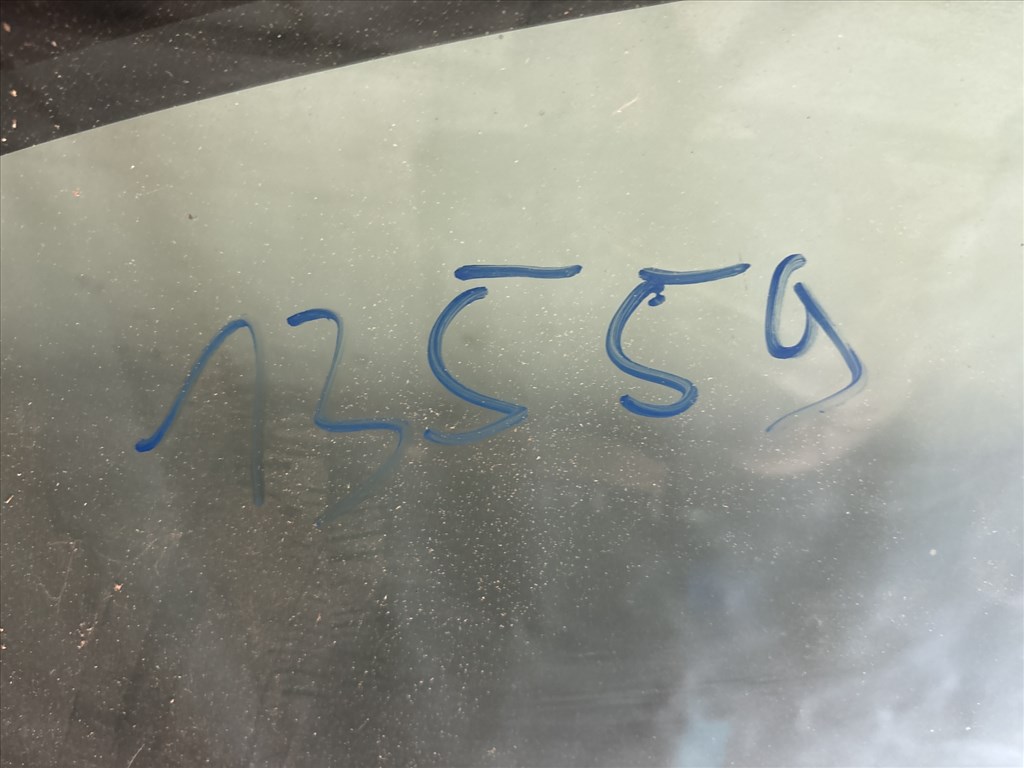 13559 Opel Astra J Bal első Ajtó Ezüst Z176 a képen látható sérüléssel 5. kép