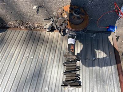 BMW 1 F20 Bal Gólyaláb Csonkállvánnyal