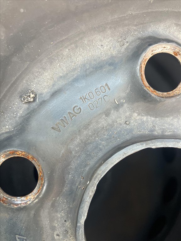  5x112 lyukosztású 6J 15" használt gyári lemezfelni 5. kép