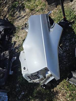 Audi A6 (C7 - 4G) C7 - 4G vágott negyed jobb hàtso bal oldali
