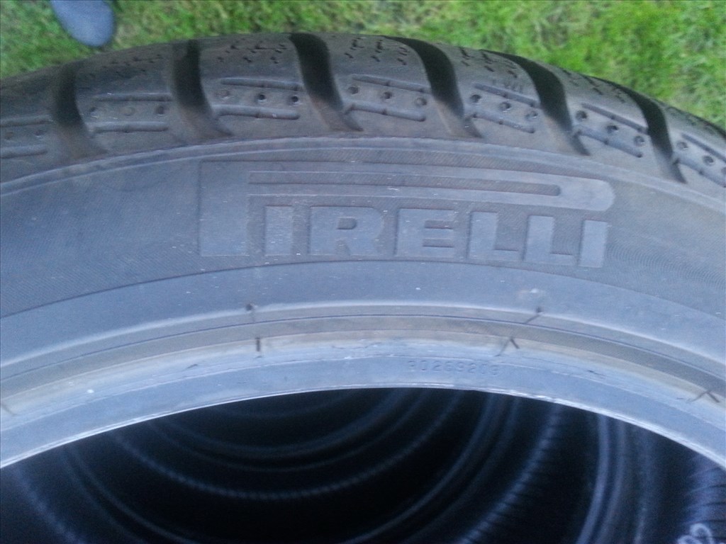  205/45R17 Pirelli téli gumi garnitúra 6. kép