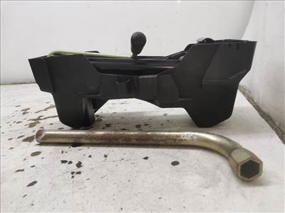 VW POLO CLASSIC (6KV2/ 6V5/ 9J2/ 9J4) 60 1.4 Emelő #41452# 6K0012021B