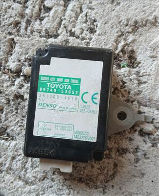 Lexus IS 220d ajtó vezérlő modul 89740-53052