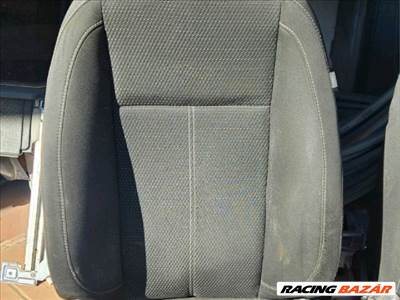 Opel Zafira C Első ülés pár