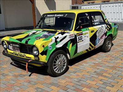 Lada 2101 Gr. 2 P12 gépkönyves Versenyautó