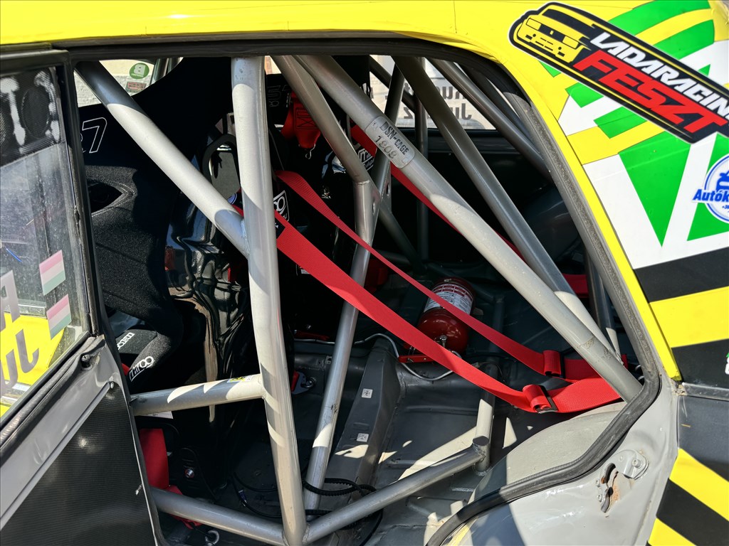 Lada 2101 Gr. 2 P12 gépkönyves Versenyautó 4. kép