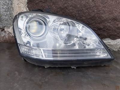 Mercedes ML-osztály W164 jobb fényszóró  a1648203259