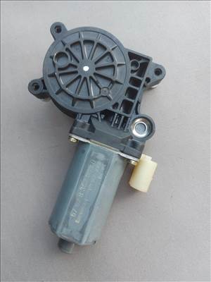 BMW 3-as, E46, 6-os, E64  Z4, E85, bal első ablakemelő motor. X5, E53 bal hátsó motor 67628362063