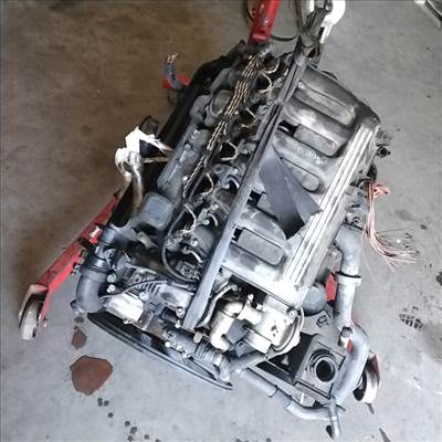 BMW E39 95-03 Motor, diesel fűzött blokk hengerfejjel