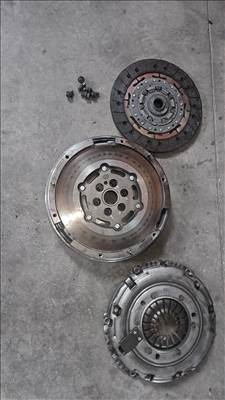 Volvo V60 D2 kettős tömegű lendkerék szett 