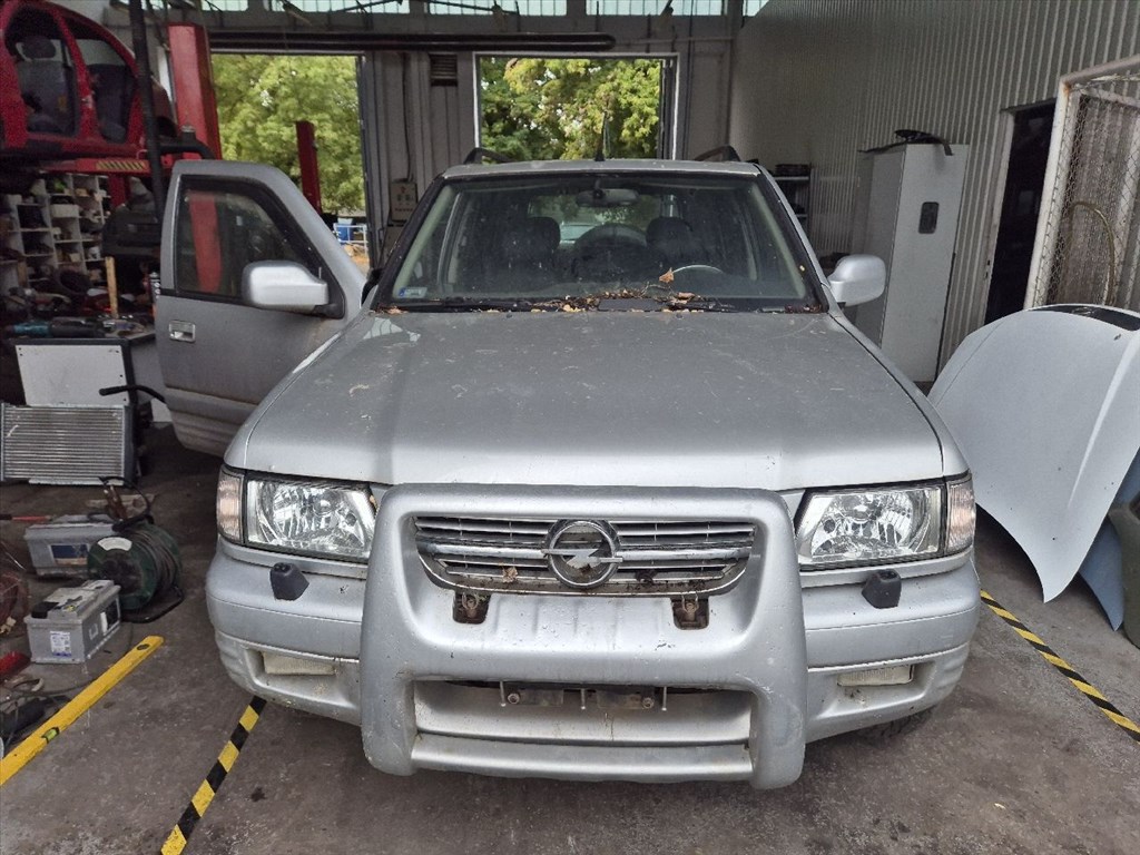 Opel Frontera B 2.2 DTi 16V porlasztó  1. kép