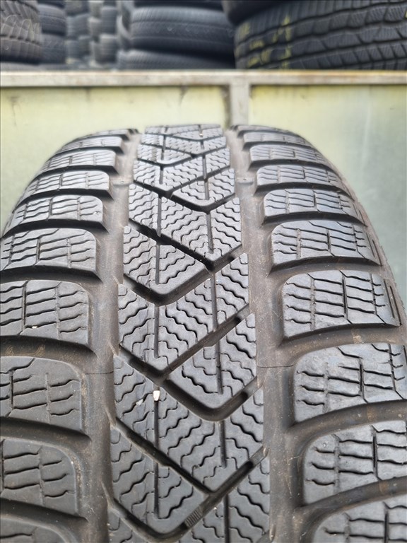  215/5517" újszerű Pirelli Sottozero 3 téli gumi 4db  4. kép