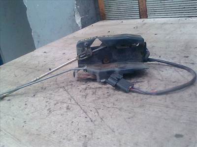 KIA RIO 2000.04-2005.06 Bal első ajtó zárszerkezet központi záras