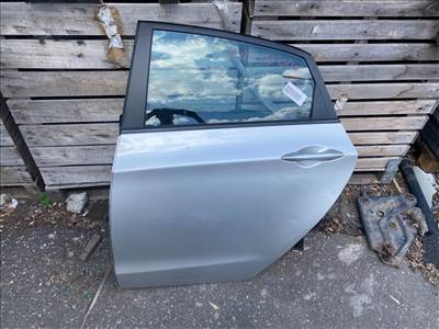 HYUNDAI i30 GD Bal hátsó Ajtó (Részeivel)
