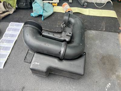 HYUNDAI i40 VF Rezonátor