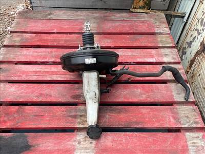 HYUNDAI i40 CW VF Fékrásegítő