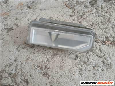 Lexus IS 220d bal első rendszámtábla lámpa 