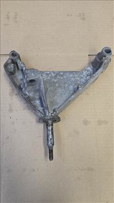 Renault Espace IV 1.9 dCi első váltótartó bak  8200013682