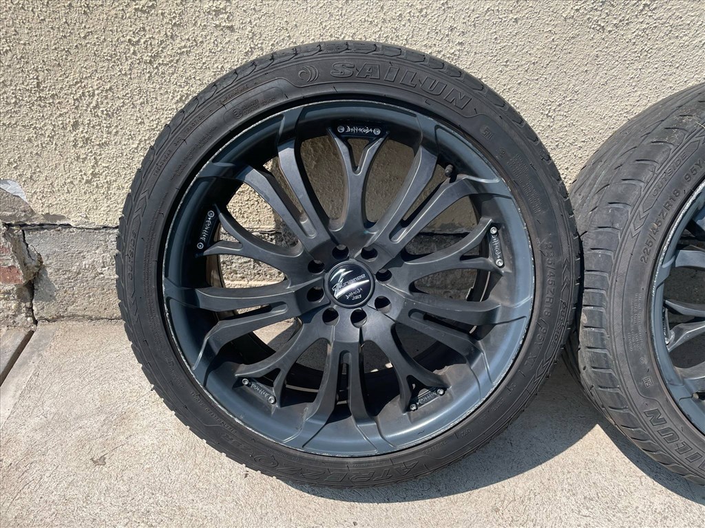 18-as Barracuda alufelni nyári gumival 225/45 R18 4X100 4X108 2. kép