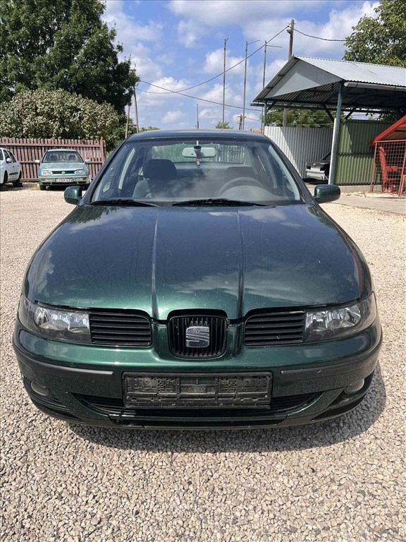 Seat Toledo II bontott alkatrészei 1. kép
