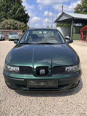 Seat Toledo II bontott alkatrészei