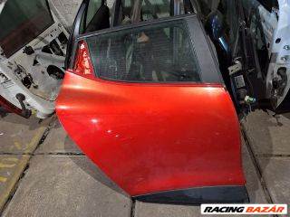 Renault Clio IV RENAULT CLIO IV Jobb hátsó Ajtó (Részeivel)
