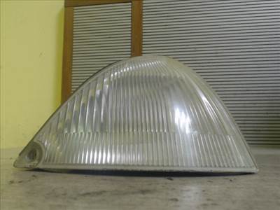 SUZUKI SWIFT 89-96 Jobb helyzetjelző