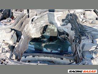 Mercedes C-osztály W203 Első Ablaktörlő Szerkezet Motorral *145825*