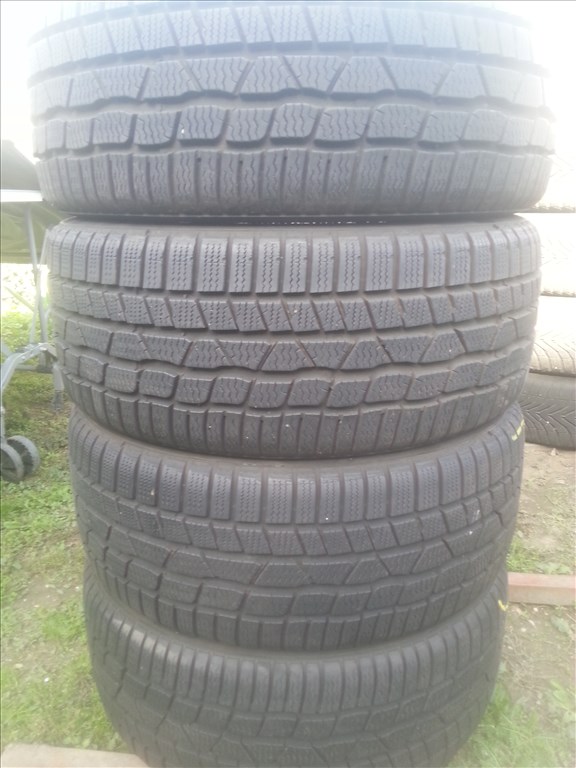  215/40R17 Continental újszerű téli gumi garnitúra 1. kép