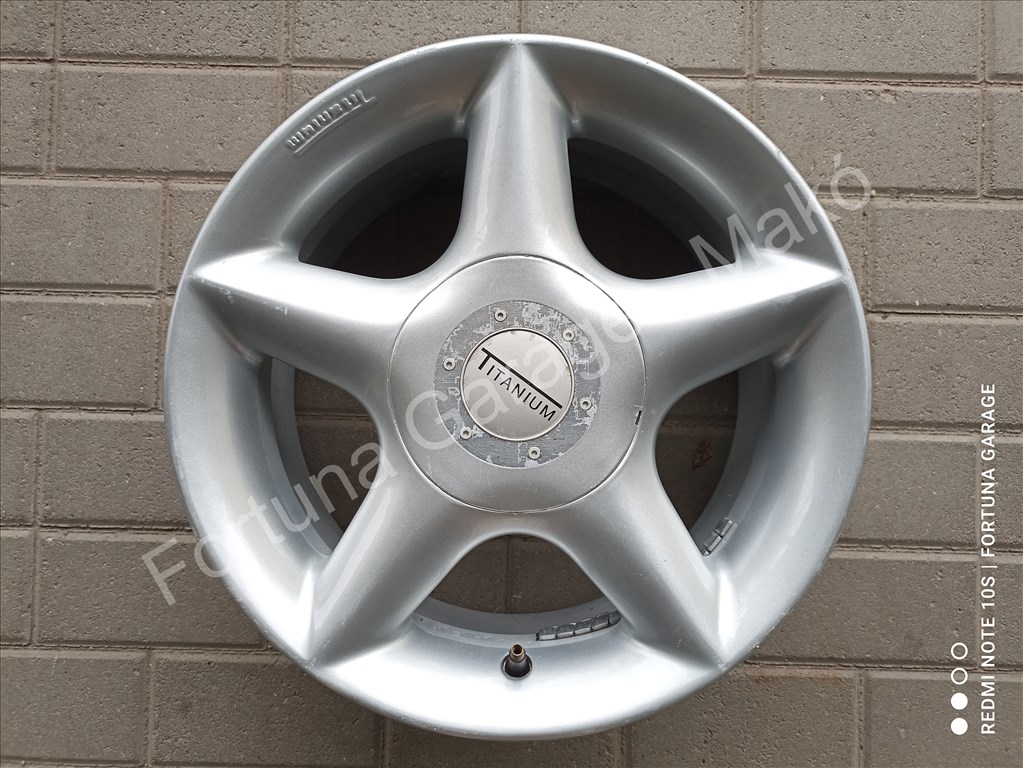 4x100 / 4x114,3 15" Titanium használt alufelni garnitúra 3. kép