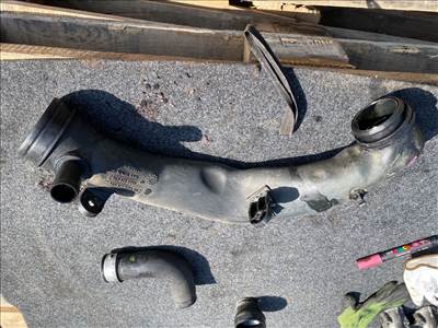 SKODA FABIA II 5J Légbeömlő Cső 001059