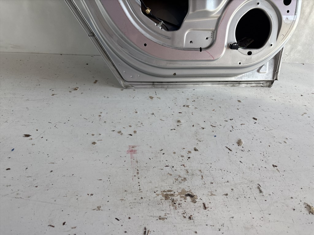 13240 Opel H astra Bal hátsó Ajtó Szürke Z157 5 ajtós 5. kép