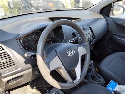 Bontásra: Hyundai i20 (PB) kormány légzsák nélkül g4la8m075521
