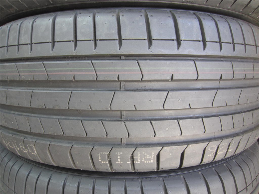  235/55 R19 PIRELLI PZERO 105V 2. kép