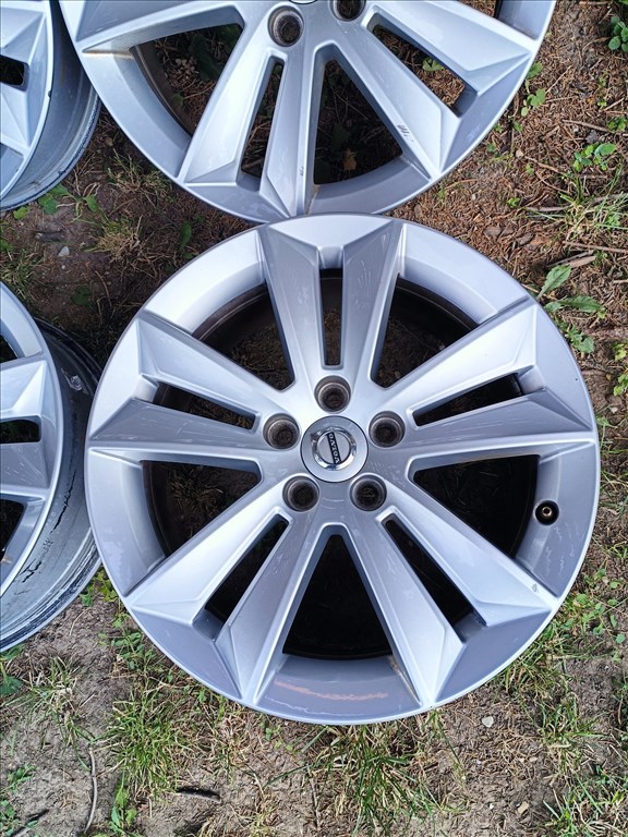  5x108 lyukosztású 7J Volvo 17" újszerű (gyári felni) alufelni 7. kép