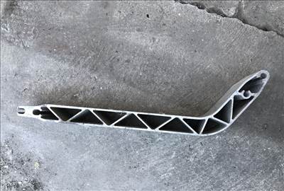 Audi A3 (8P) 3,2 V6 - differenciálmű tartó