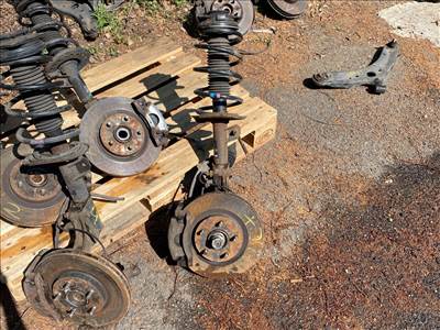 NISSAN QASHQAI / QASHQAI PLUS 2 J10, JJ10 Bal Gólyaláb Csonkállvánnyal